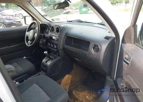 2015 Jeep Patriot Sport z USA, uszkodzony, nr VIN 1C4NJRBB0FD279697